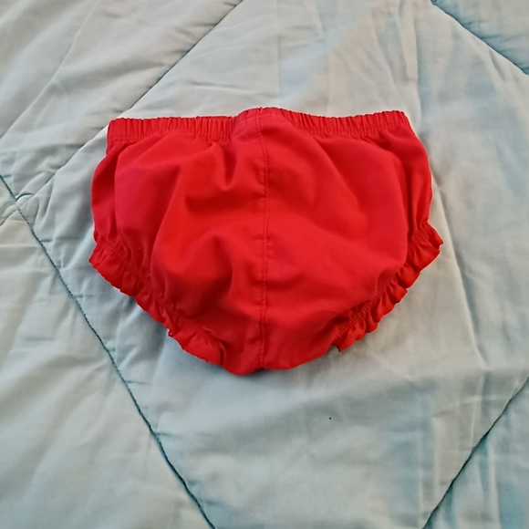 Tommy Hilfiger Red Diaper Cover 6-9 Months - Picture 4 of 4